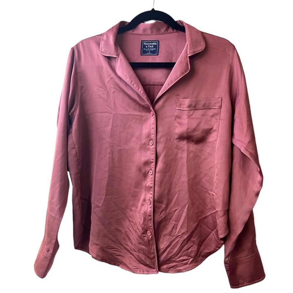 •Abercrombie & Fitch• Long sleeve silk button up blouse Sz S!